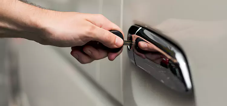 Why Choose Our Auto Locksmith Team in Ronkonkoma, NY?